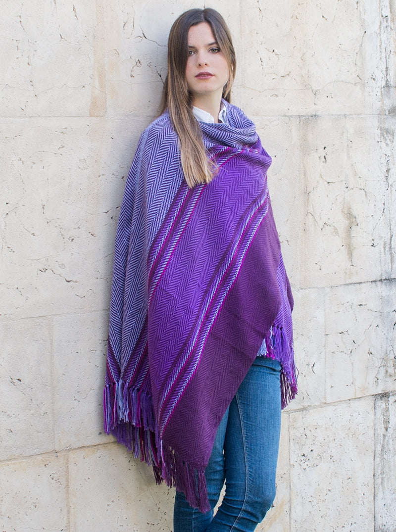 Ruana de Alpaca Zig Zag Poncho Abierto